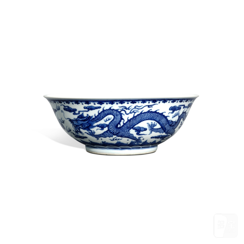 A large blue and white 'dragon' bowl, Mark and period of Guangxu | 清光緒 青花雲龍趕珠紋大盌 《大清光緒年製》款 - 图2